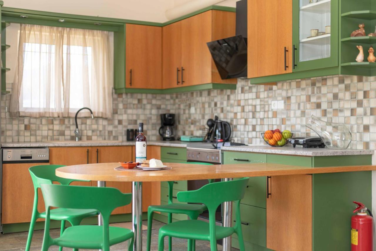 Villa Melenia For Family Holidays By The Beach 阿齐亚·佩拉加 外观 照片